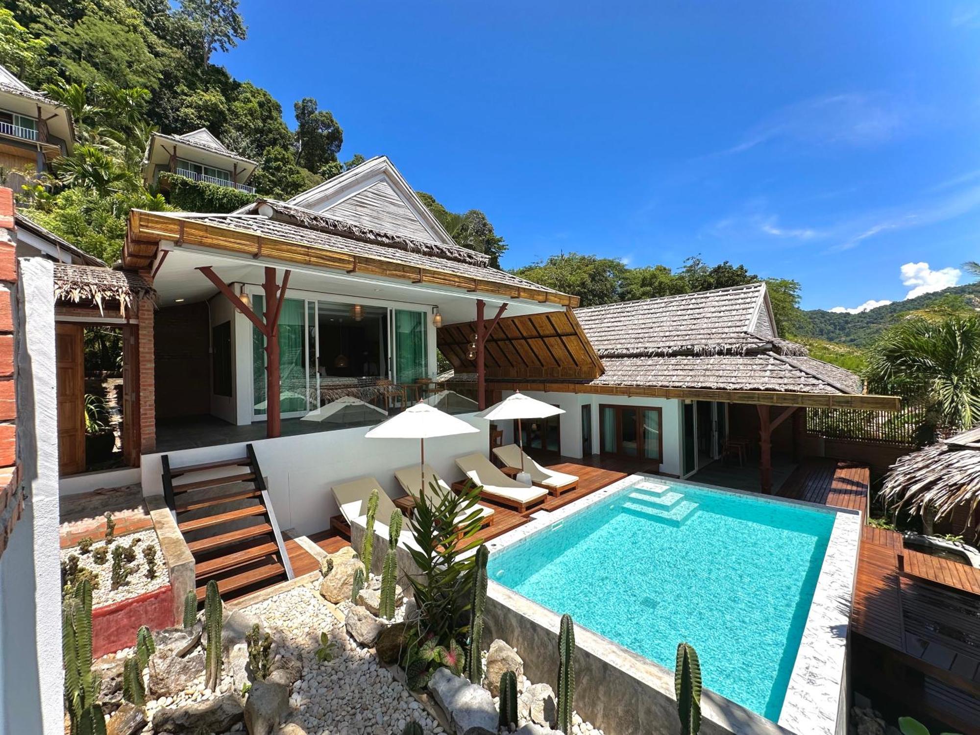 Baan Phuvara Retreat - Romantic Jacuzzi Mountain View Villas Ao Nang Номер фото