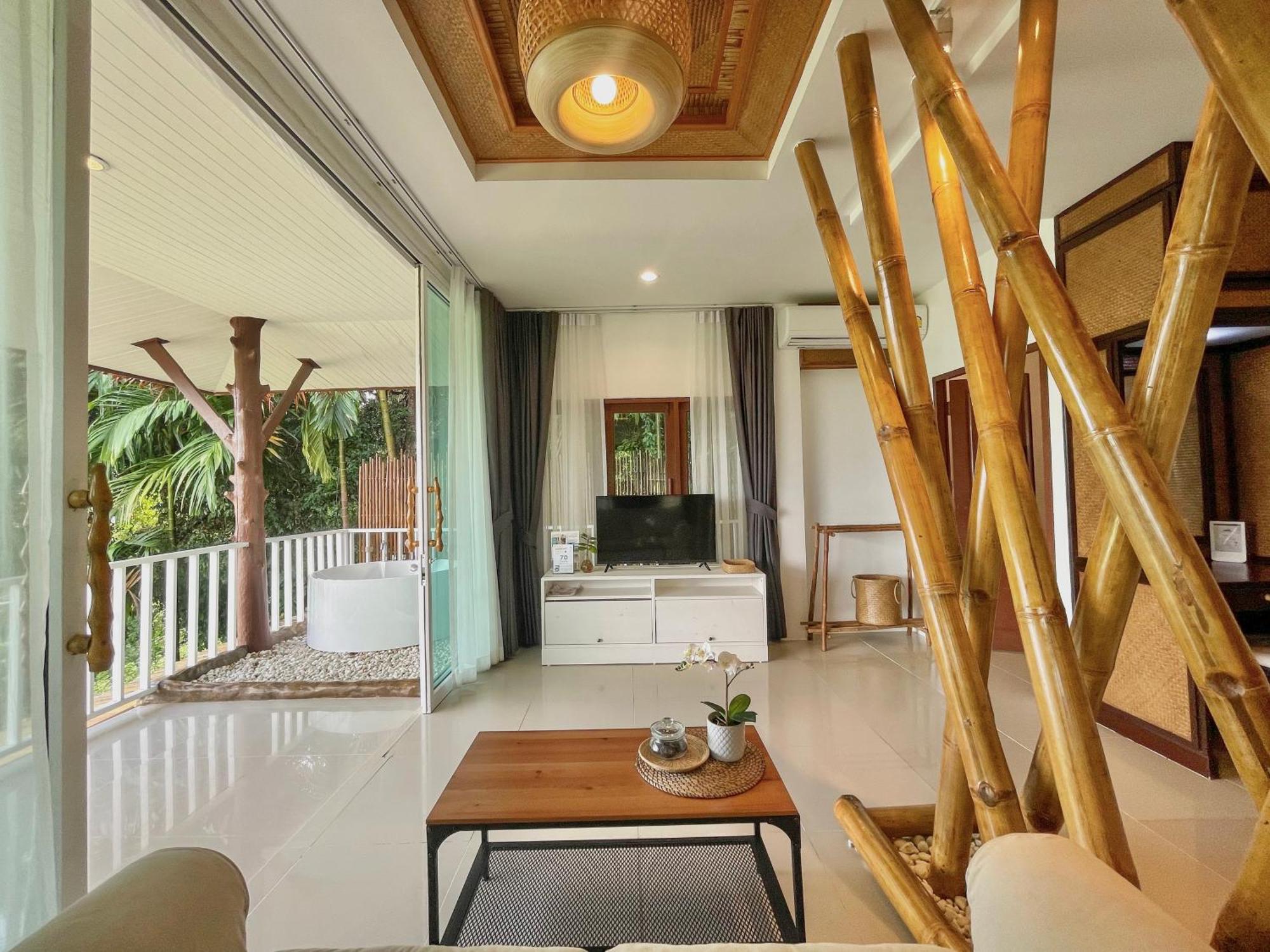 Baan Phuvara Retreat - Romantic Jacuzzi Mountain View Villas Ao Nang Номер фото