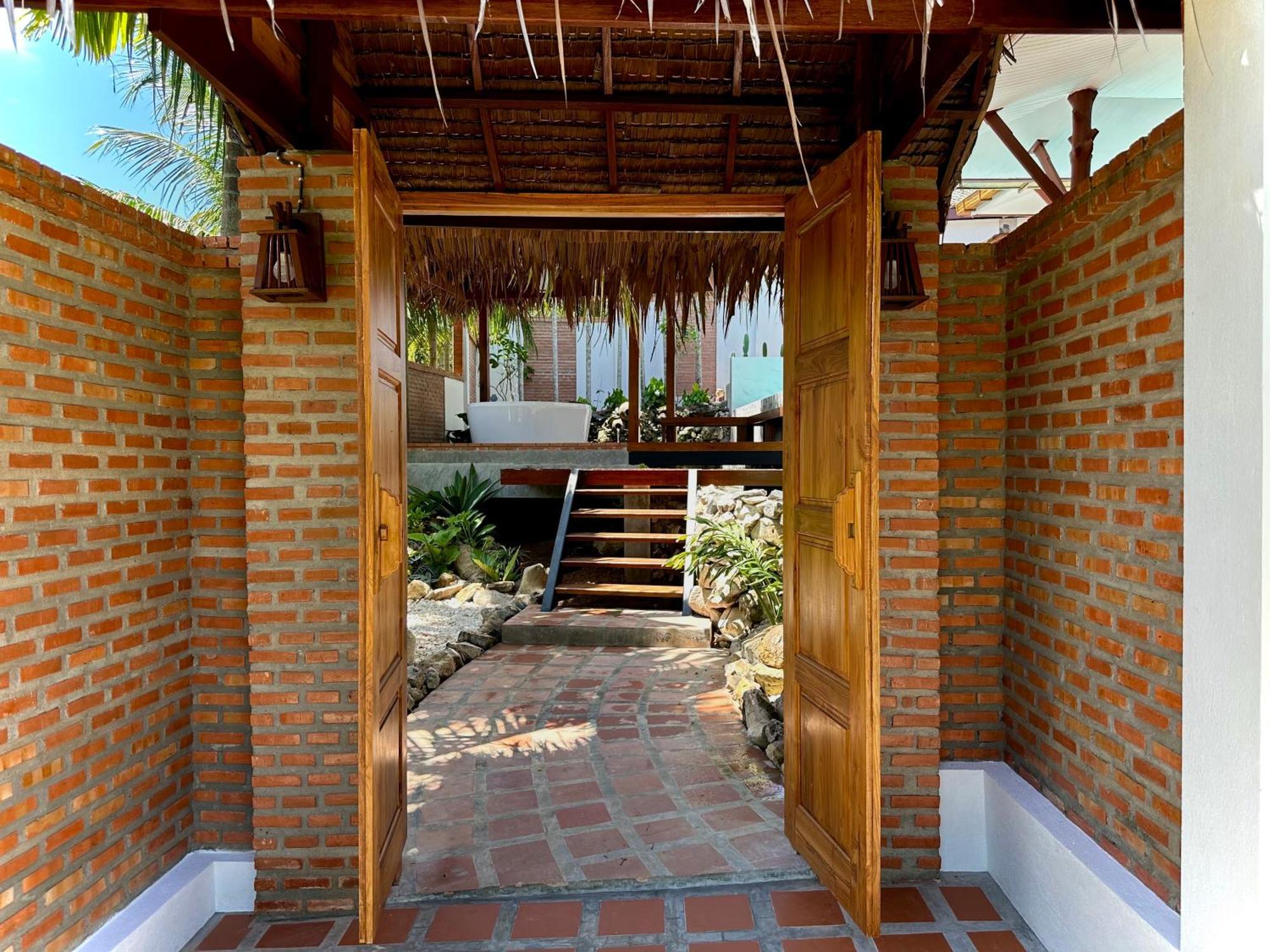 Baan Phuvara Retreat - Romantic Jacuzzi Mountain View Villas Ao Nang Номер фото
